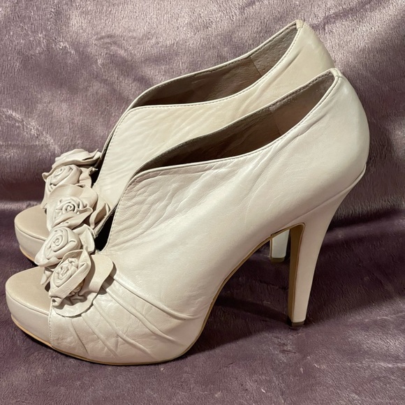 NWT&B Vince Camuto Mistys Rose Peep-toe 5in Heel SZ 9 1/2M - Picture 4 of 10